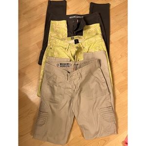 🔥🔥Priced to go! 3 pair bundled khakis in gray / khaki / patterned cream/green!